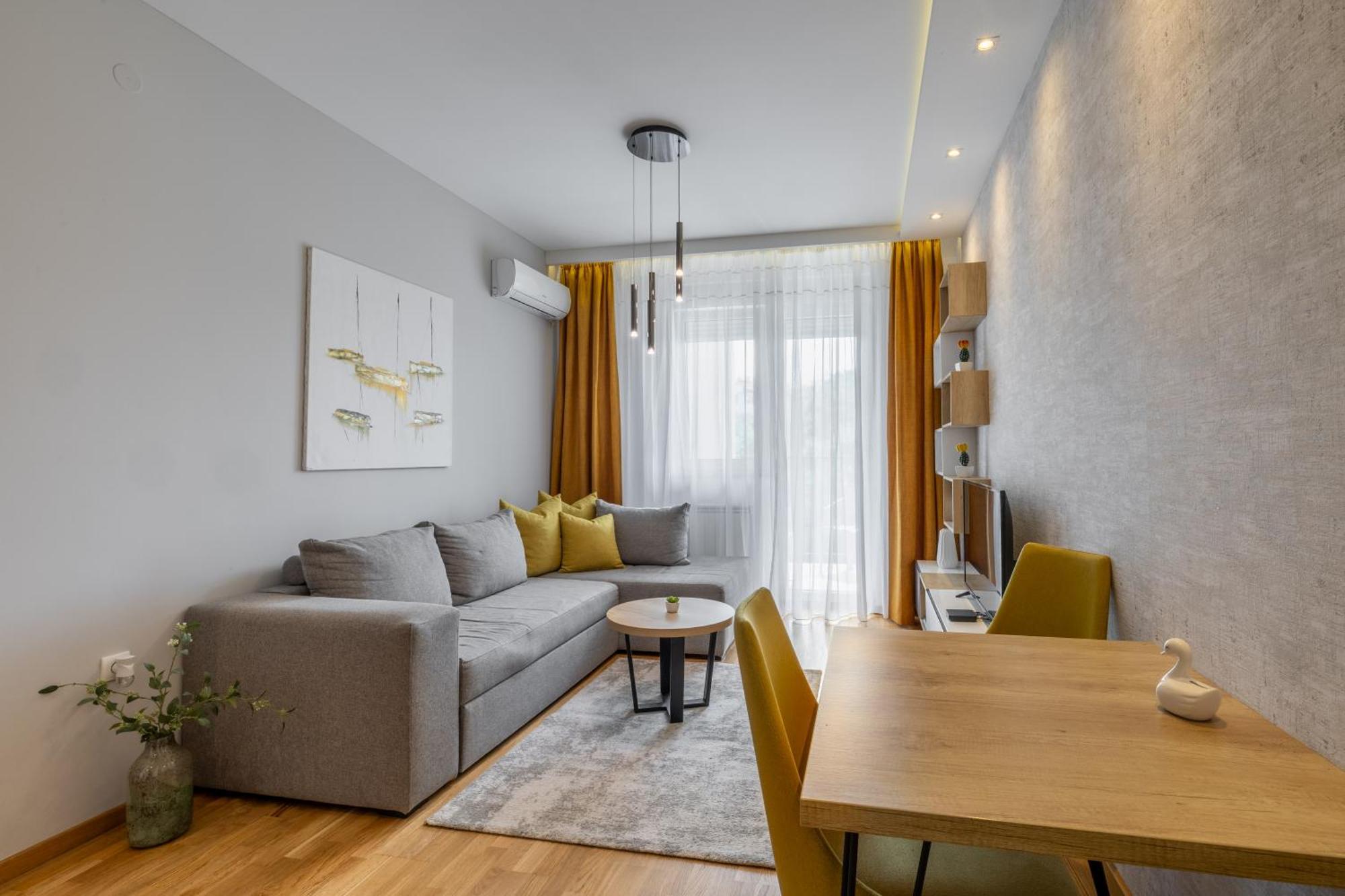 Arena Big Luxury Apartments Нови-Сад Экстерьер фото
